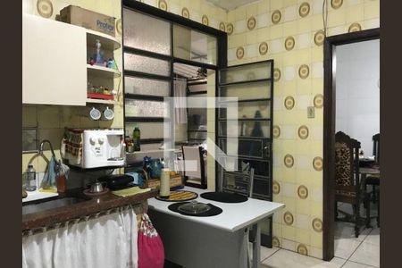 Casa à venda com 3 quartos, 250m² em Serra, Belo Horizonte