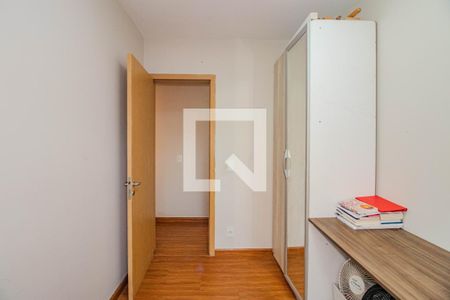 Quarto 1 de apartamento para alugar com 3 quartos, 68m² em Jardim Carvalho, Porto Alegre