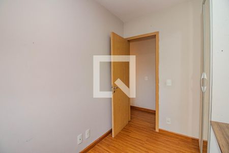 Quarto 1 de apartamento para alugar com 3 quartos, 68m² em Jardim Carvalho, Porto Alegre