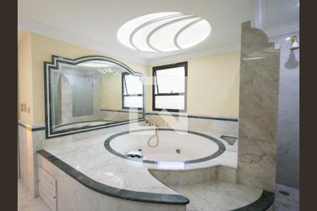 Banheiro de apartamento à venda com 4 quartos, 378m² em Jardim Analia Franco, São Paulo