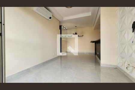Sala de apartamento para alugar com 2 quartos, 67m² em Encruzilhada, Santos