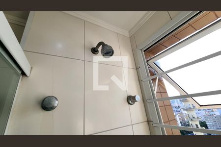 Banheiro da Suíte de apartamento para alugar com 2 quartos, 67m² em Encruzilhada, Santos