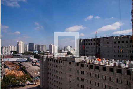 Vista Sala/Cozinha de apartamento à venda com 1 quarto, 26m² em Barra Funda, São Paulo