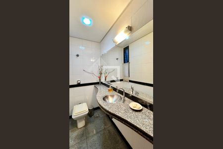 Banheiro de apartamento à venda com 4 quartos, 240m² em Buritis, Belo Horizonte