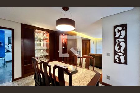 Sala de apartamento à venda com 4 quartos, 240m² em Buritis, Belo Horizonte