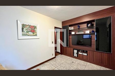 Sala de TV de apartamento à venda com 4 quartos, 240m² em Buritis, Belo Horizonte