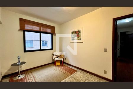 Sala de TV de apartamento à venda com 4 quartos, 240m² em Buritis, Belo Horizonte