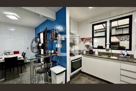 Cozinha de apartamento à venda com 4 quartos, 240m² em Buritis, Belo Horizonte