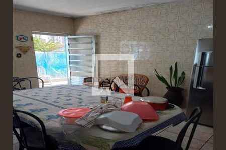 Casa à venda com 3 quartos, 339m² em Vila Esperança, São Paulo