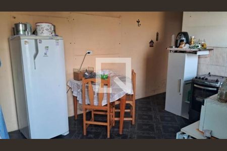 Casa à venda com 5 quartos, 300m² em Vila Aricanduva, São Paulo