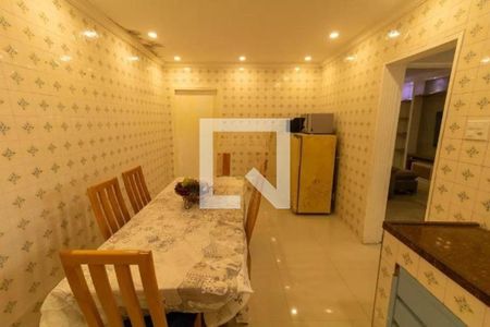 Casa à venda com 3 quartos, 360m² em Penha de França, São Paulo