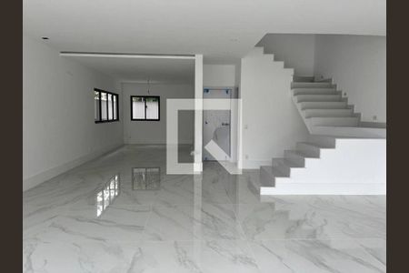 Casa de Condomínio à venda com 3 quartos, 370m² em Recreio dos Bandeirantes, Rio de Janeiro