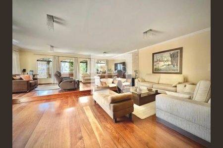 Casa à venda com 4 quartos, 366m² em Jardim Leonor Mendes de Barros, São Paulo