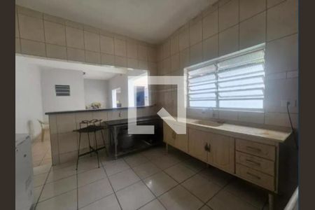 Casa à venda com 4 quartos, 223m² em São Paulo, São Paulo