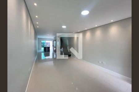 Casa à venda com 3 quartos, 147m² em Vila Nova Manchester, São Paulo