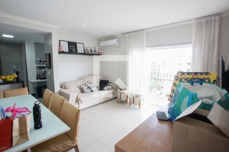 Sala de apartamento à venda com 2 quartos, 74m² em Jacarepaguá, Rio de Janeiro