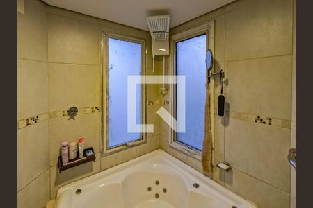 Casa à venda com 4 quartos, 346m² em São Domingos, São Paulo