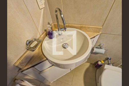 Casa à venda com 4 quartos, 346m² em São Domingos, São Paulo