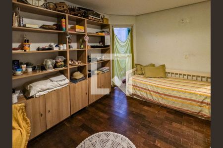 Casa à venda com 4 quartos, 346m² em São Domingos, São Paulo