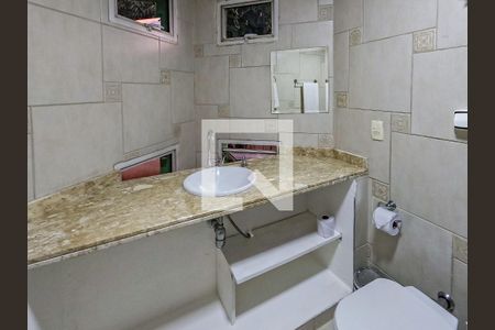 Casa à venda com 4 quartos, 346m² em São Domingos, São Paulo
