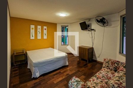 Casa à venda com 4 quartos, 346m² em São Domingos, São Paulo