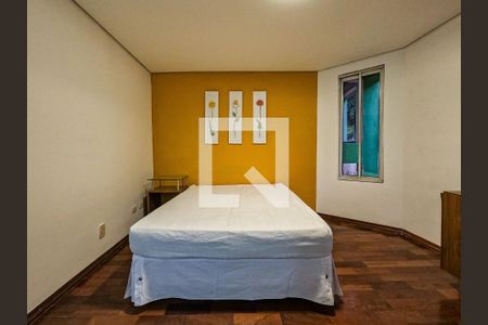 Casa à venda com 4 quartos, 346m² em São Domingos, São Paulo