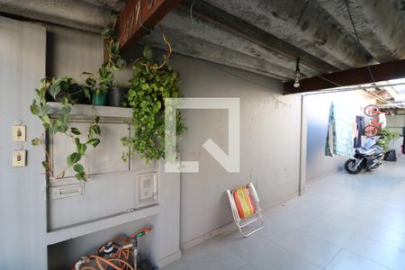 Garagem C2 de casa à venda com 3 quartos, 130m² em Vila Mendes, São Paulo