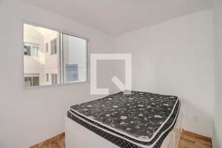 Quarto 2 de apartamento para alugar com 2 quartos, 40m² em Rubem Berta, Porto Alegre