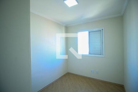 Quarto 1 de apartamento para alugar com 3 quartos, 65m² em Vila Piratininga, São Paulo