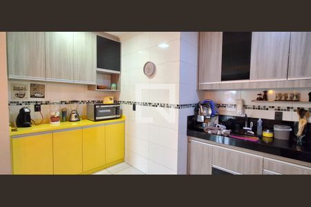 Cozinha  de apartamento à venda com 3 quartos, 78m² em Parque Sao Pedro, São Bernardo do Campo