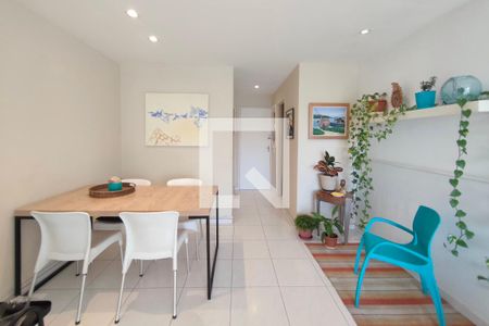 Sala de apartamento à venda com 3 quartos, 86m² em Cambuí, Campinas