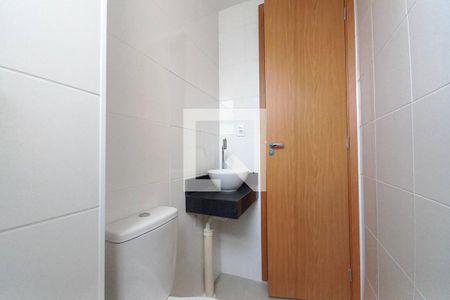 Apartamento à venda com 49m², 2 quartos e 1 vaga Apartamento à venda com 49m², 2 quartos e 1 vagaBanheiro