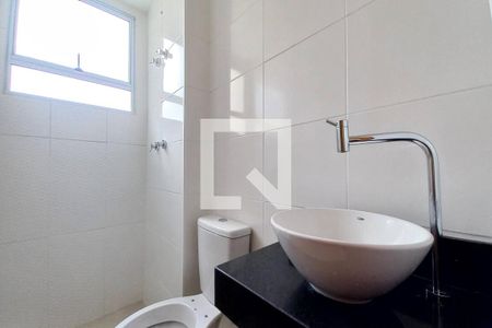 Apartamento à venda com 49m², 2 quartos e 1 vaga Apartamento à venda com 49m², 2 quartos e 1 vagaBanheiro