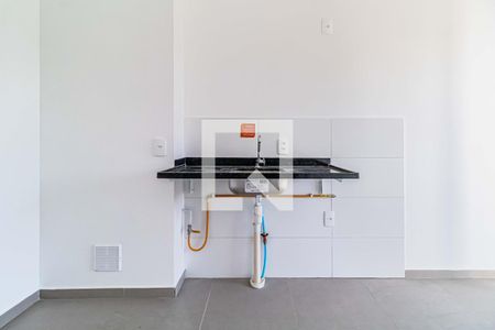 Sala/Cozinha/Área de Serviço de apartamento à venda com 1 quarto, 26m² em Vila Butantã, São Paulo