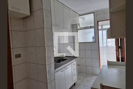 Cozinha de apartamento para alugar com 2 quartos, 50m² em Jardim Celeste, São Paulo