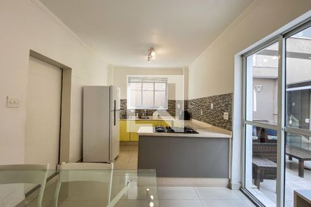 Cozinha de casa à venda com 4 quartos, 200m² em Jardim da Gloria, São Paulo