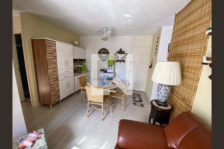 Sala de apartamento para alugar com 2 quartos, 48m² em Taquara, Rio de Janeiro