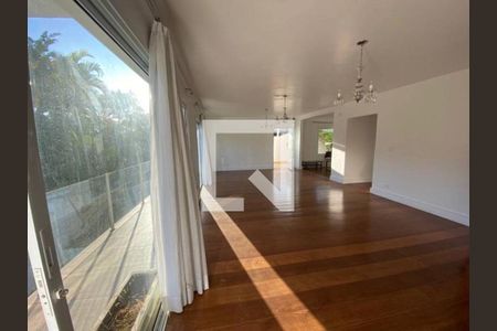 Casa à venda com 4 quartos, 380m² em Jardim Guedala, São Paulo