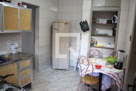 Casa à venda com 280m², 2 quartos e 1 vagaCozinha