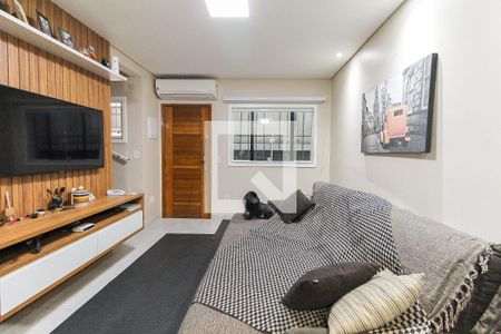 Sala de casa de condomínio à venda com 2 quartos, 72m² em Vila Carmosina, São Paulo