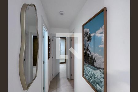 Corredor de apartamento à venda com 2 quartos, 80m² em Barra da Tijuca, Rio de Janeiro