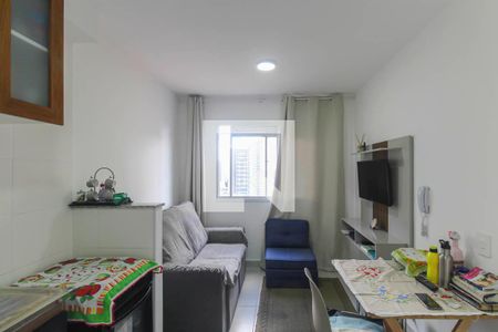 Sala/Cozinha de apartamento para alugar com 2 quartos, 32m² em Vila Ema, São Paulo