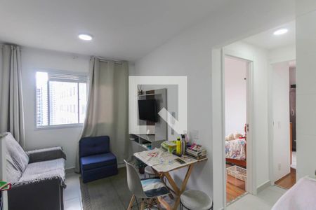 Sala/Cozinha de apartamento para alugar com 2 quartos, 32m² em Vila Ema, São Paulo