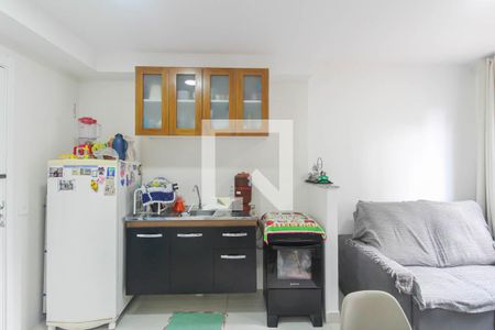 Sala/Cozinha de apartamento para alugar com 2 quartos, 32m² em Vila Ema, São Paulo