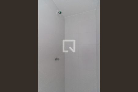 Banheiro  de apartamento à venda com 2 quartos, 42m² em Parque Novo Mundo, Guarulhos
