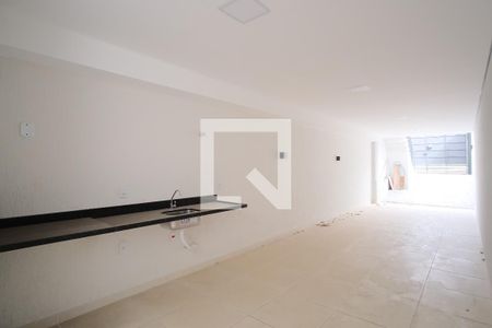 Garagem de casa à venda com 3 quartos, 134m² em Vila Araguaia, São Paulo