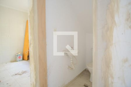 Lavabo de casa de condomínio à venda com 2 quartos, 58m² em Vila Uniao (zona Leste), São Paulo