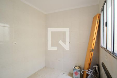 Cozinha de casa de condomínio à venda com 2 quartos, 58m² em Vila Uniao (zona Leste), São Paulo
