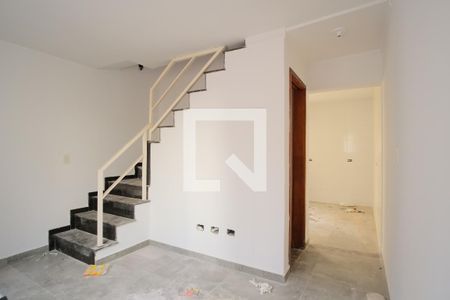 Sala de casa de condomínio à venda com 2 quartos, 58m² em Vila Uniao (zona Leste), São Paulo