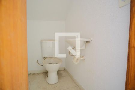 Lavabo de casa de condomínio à venda com 2 quartos, 58m² em Vila Uniao (zona Leste), São Paulo